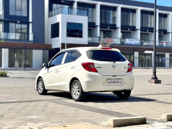 Brio E AT Putih 2019 - Gambar 5