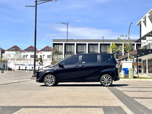 Sienta V AT Facelift Hitam 2019 - Gambar 5