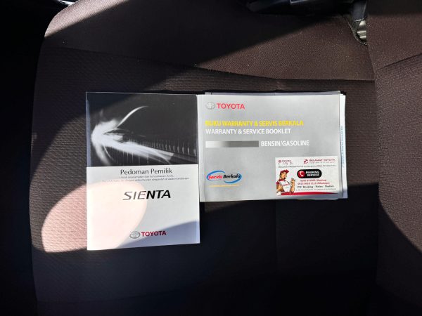 Sienta V AT Facelift Hitam 2019 - Gambar 15