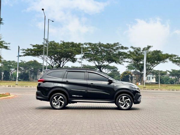 Toyota Rush S TRD AT Hitam 2021 - Gambar 7