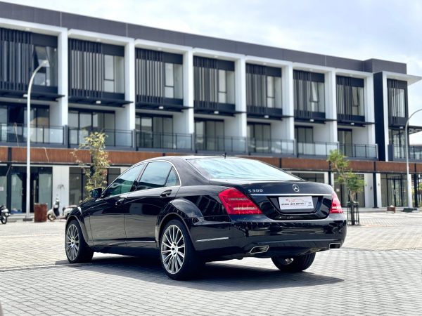 Mercedes S300 L, Hitam 2011 - Gambar 4