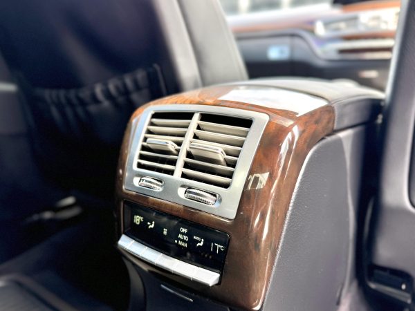 Mercedes S300 L, Hitam 2011 - Gambar 22