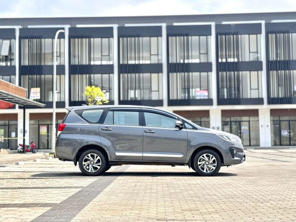 Toyota Innova 2.4 G Mt Abu 2021 - Gambar 2