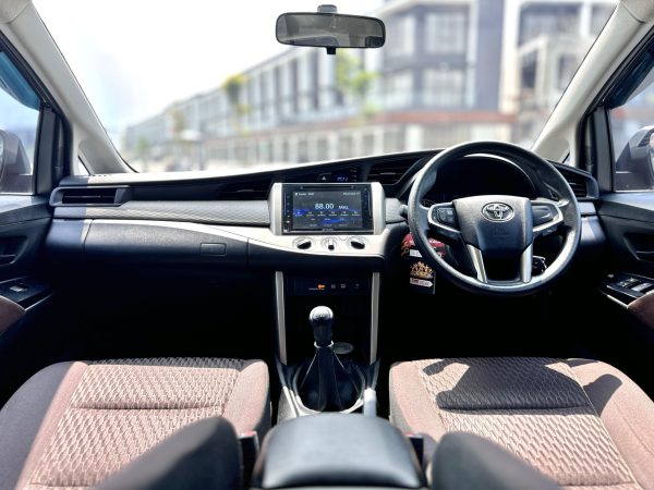 Toyota Innova 2.4 G Mt Abu 2021 - Gambar 11
