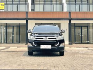 Toyota Innova 2.0 V AT. Hitam 2018
