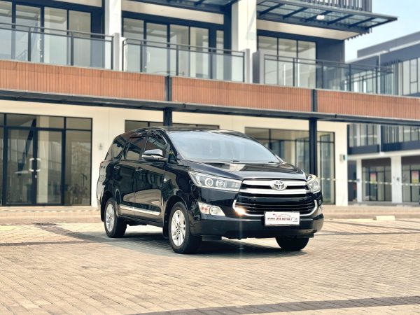 Toyota Innova 2.0 V AT. Hitam 2018 - Gambar 2