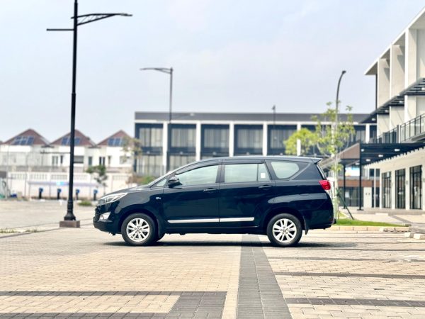 Toyota Innova 2.0 V AT. Hitam 2018 - Gambar 5