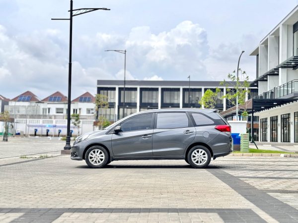 Honda Mobilio E AT Abu 2014 - Gambar 2