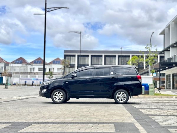 Toyota Innova 2.0 G AT Hitam - Gambar 5