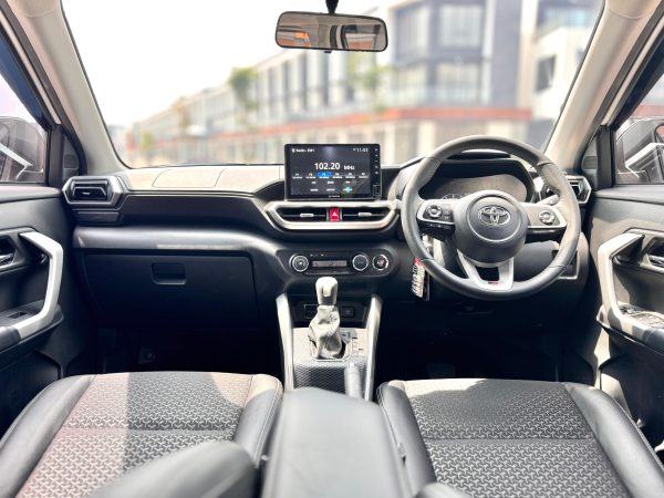 Toyota Raize 1.0 Gr Sport At Putih 2023 - Gambar 9