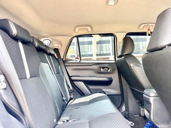 Toyota Raize 1.0 Gr Sport At Putih 2023 - Gambar 11