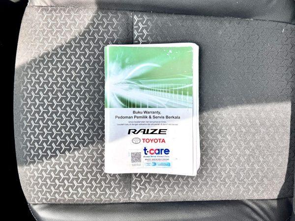 Toyota Raize 1.0 Gr Sport At Putih 2023 - Gambar 15