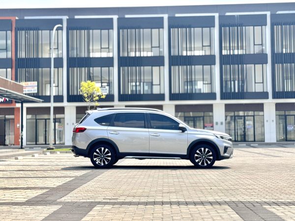 Honda BRV Prestige Sensing AT Silver 2022 - Gambar 6