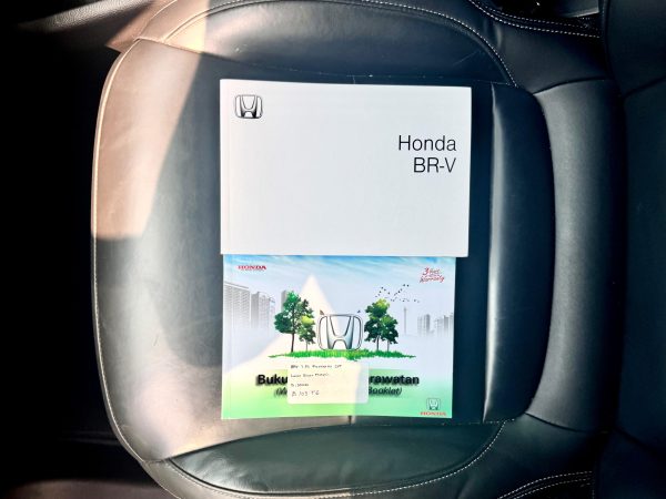 Honda BRV Prestige Sensing AT Silver 2022 - Gambar 15