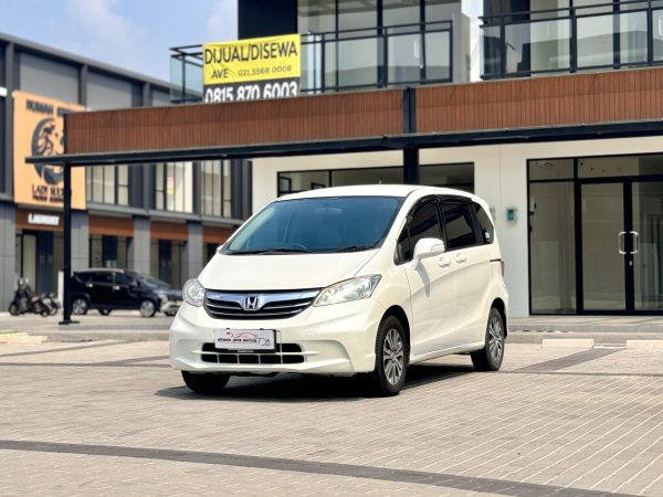 Honda Freed S (acdb) Putih 2013 - Gambar 2