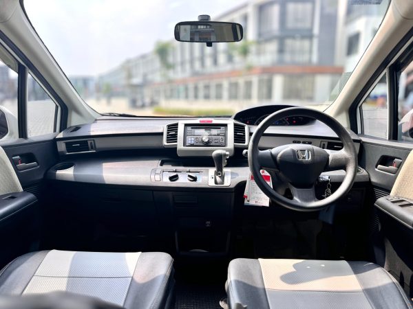 Honda Freed S (acdb) Putih 2013 - Gambar 8