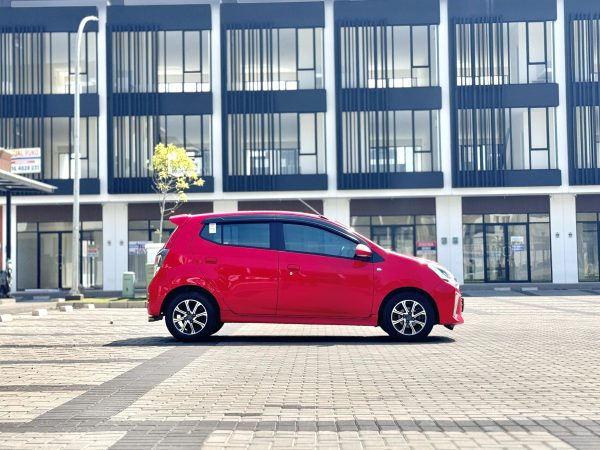 AYLA 1.2 R AT MERAH 2022 - Gambar 4