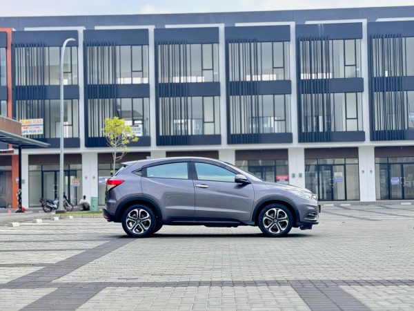 Honda HRV 1.5 SE AT Abu 2020 - Gambar 2