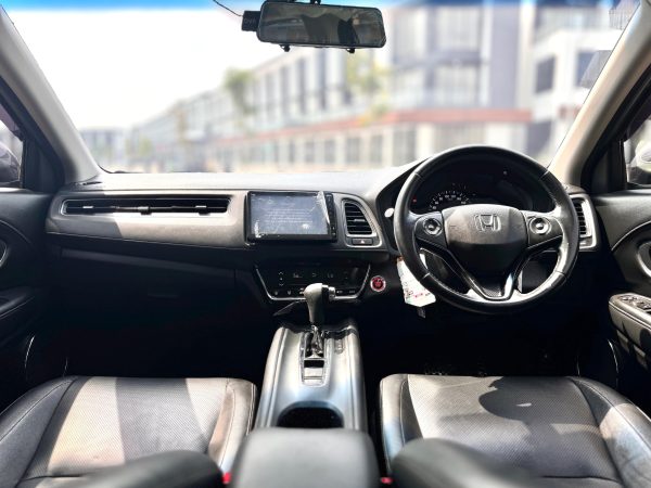 Honda HRV 1.5 SE AT Abu 2020 - Gambar 9