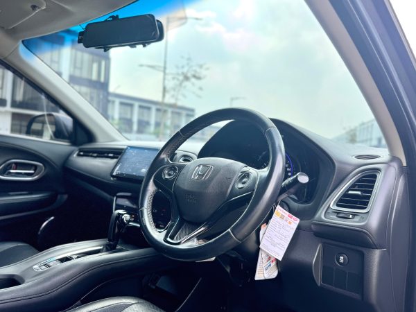 Honda HRV 1.5 SE AT Abu 2020 - Gambar 11