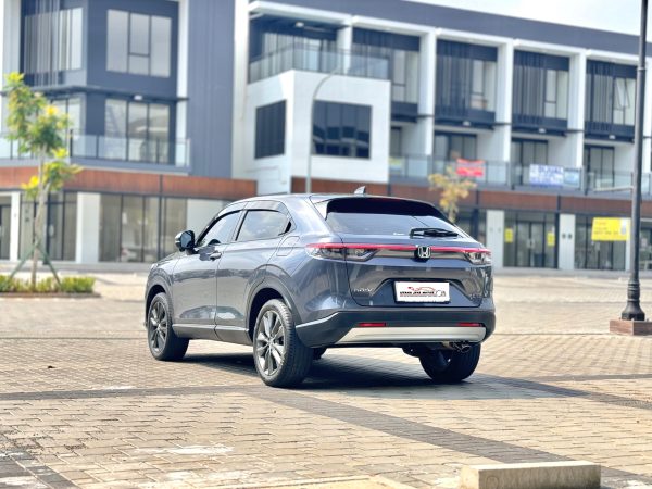 Honda HRV SE CVT Abu 2023 - Gambar 3