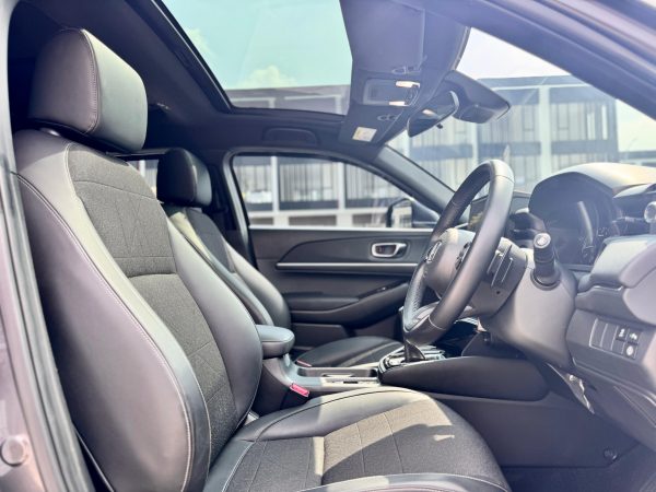 Honda HRV SE CVT Abu 2023 - Gambar 9
