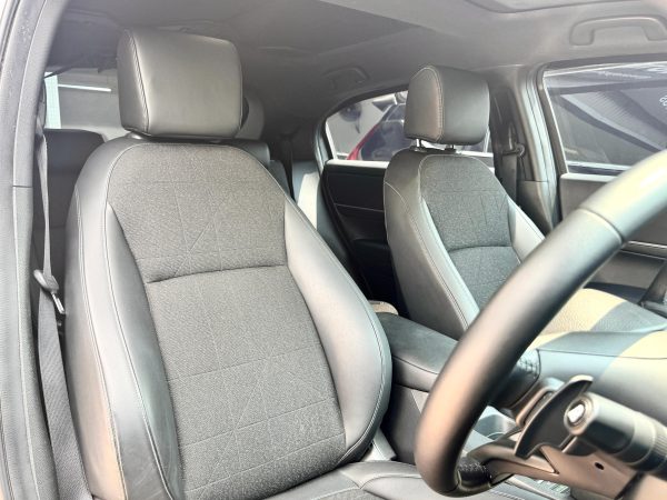 Honda HRV SE CVT Abu 2023 - Gambar 10