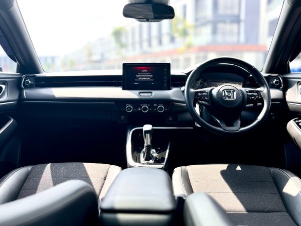 Honda HRV SE CVT Abu 2023 - Gambar 15