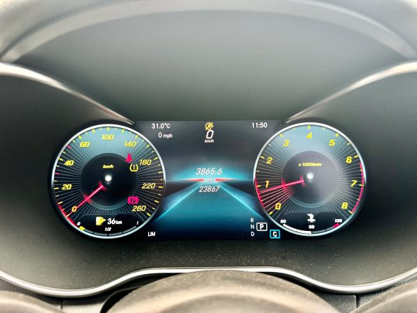 Mercedes C300 AMG Line Hitam 2019 - Gambar 13