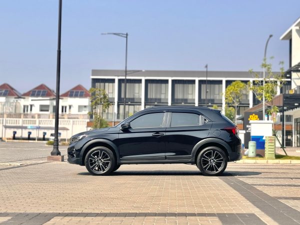 WRV RS AT HITAM 2023 - Gambar 5