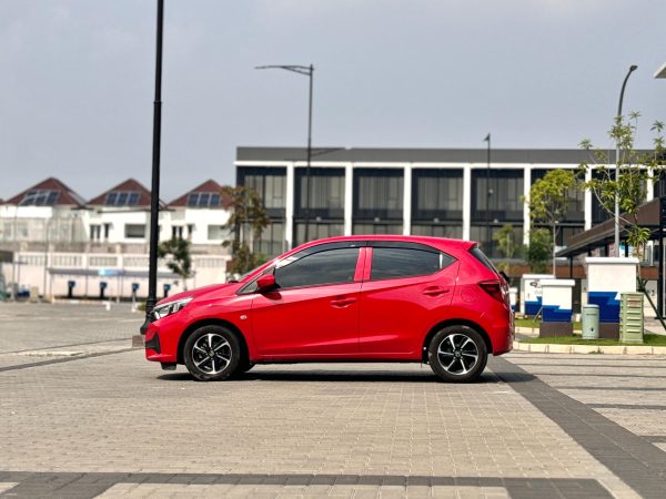 Brio E AT Merah 2023 - Gambar 7