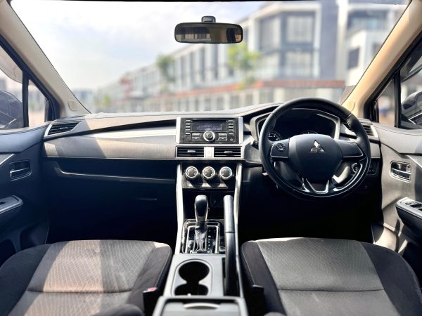 Xpander Sport AT Abu 2019 - Gambar 8