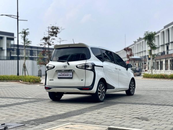 Sienta V AT Putih 2021 - Gambar 5