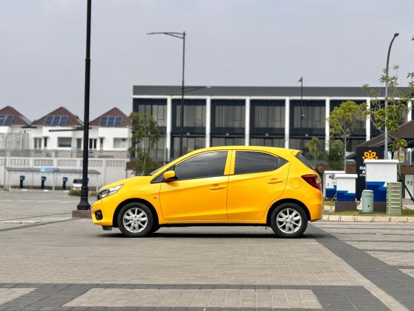 BRIO E AT KUNING 2023 - Gambar 4