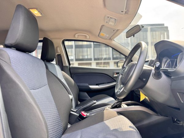 BALENO HB AT ABU 2020 - Gambar 11