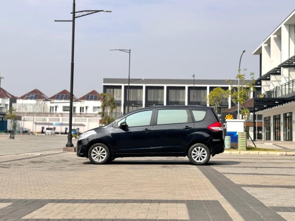 ERTIGA GX AT HITAM 2014 - Gambar 6