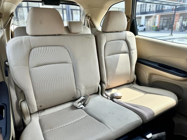 Mobilio E Prestige AT Abu 2016 - Gambar 11