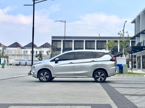 Xpander Ultimate AT Silver 2021 - Gambar 5