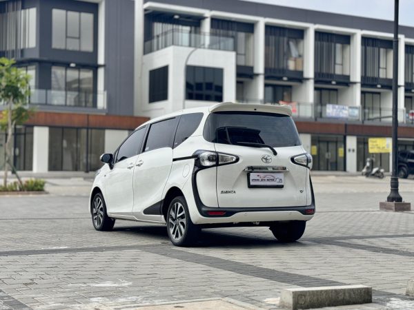 Sienta V AT Putih 2021 - Gambar 4