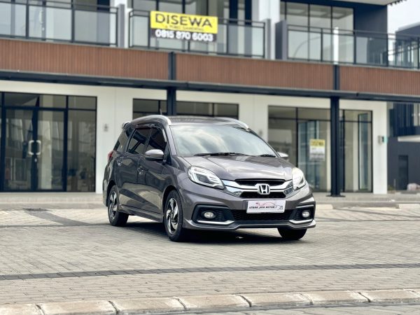 Mobilio RS AT Abu 2016 - Gambar 3