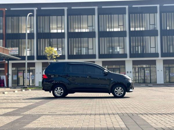 Avanza G AT Hitam 2020 - Gambar 7