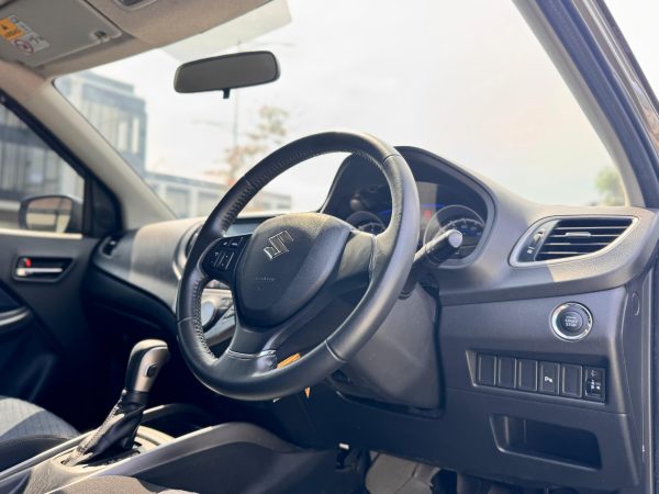 BALENO HB AT ABU 2020 - Gambar 10