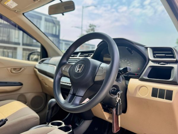 Mobilio E Prestige AT Abu 2016 - Gambar 12