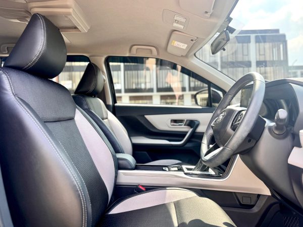 AVANZA VELOZ 1.5 Q AT HITAM 2022 - Gambar 12