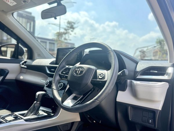 AVANZA VELOZ 1.5 Q AT HITAM 2022 - Gambar 13