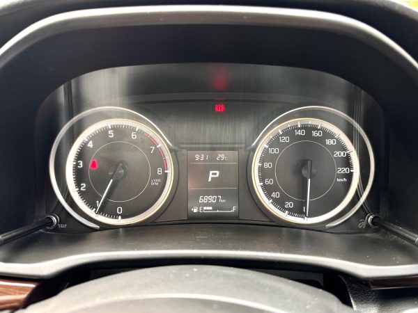 ERTIGA GX AT HITAM 2021 - Gambar 8