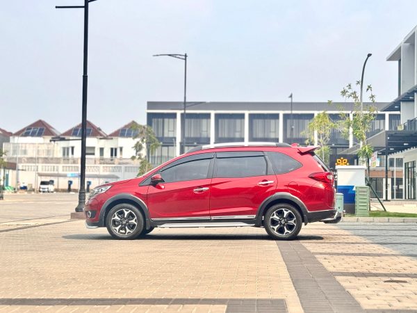 BRV E PRESTIGE CVT MERAH 2016 - Gambar 4