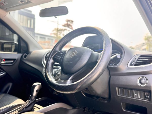 BALENO HB AT HITAM 2021 - Gambar 10
