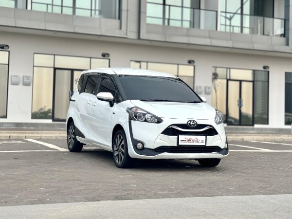 SIENTA V AT PUTIH 2021 - Gambar 2