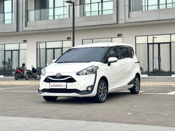 SIENTA V AT PUTIH 2021 - Gambar 3